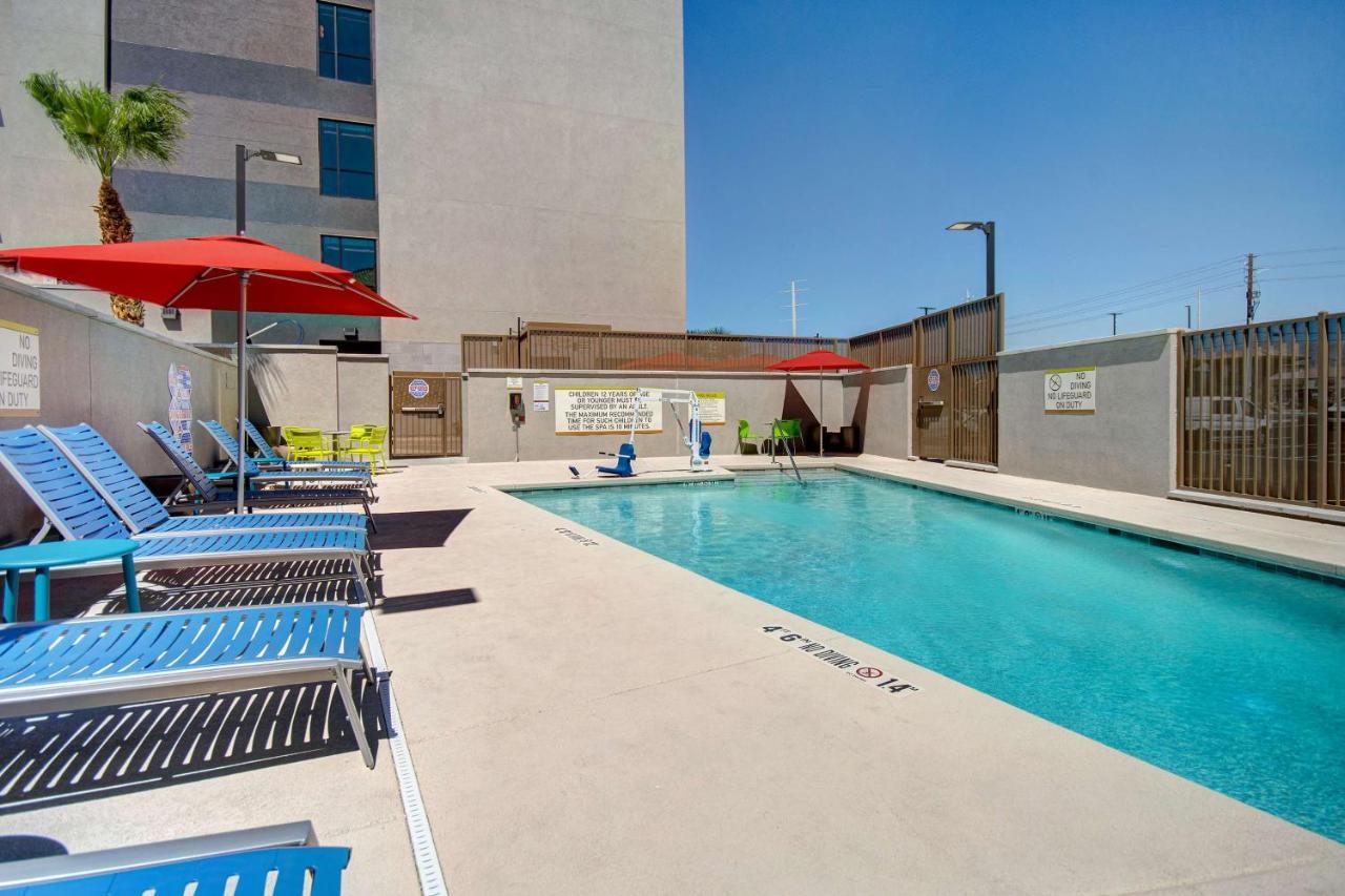 Home2 Suites By Hilton Las Vegas North Exterior photo
